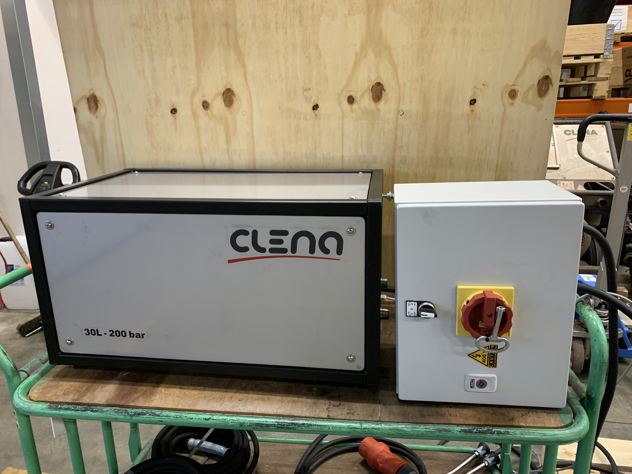 CLENA Hochdruckreiniger stationäre Sonderanlagen, Anlagenbau stationary high pressure washer custom system